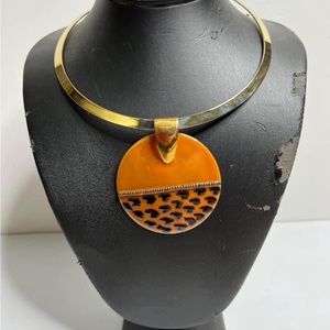 Bold and Exotic Gold-Tone
Choker Necklace with Leopard Print Pendant